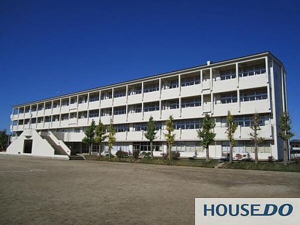 牛久市立牛久南中学校 徒歩20分。 1480m