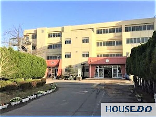 取手市立取手東小学校 徒歩21分。 1580m