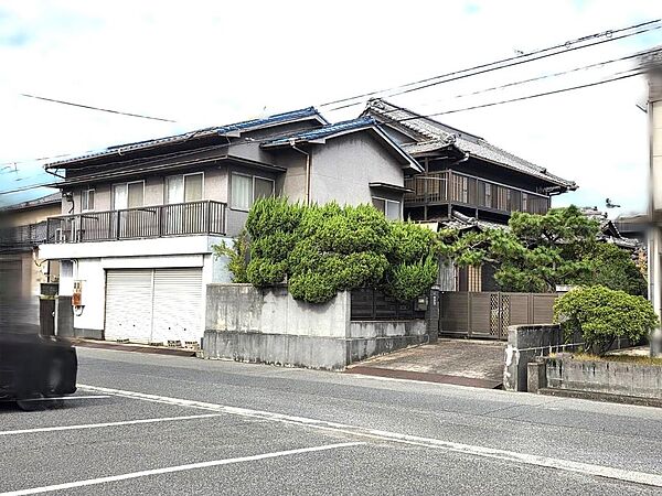 ■南道路に面して陽当たり良好な敷地面積73坪の敷地です！■自動車並列3台分可！■更地渡しします！