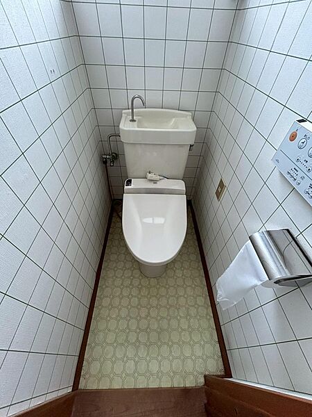 2階トイレです♪