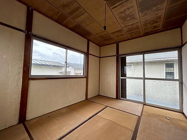 2階和室（6.0帖）です♪