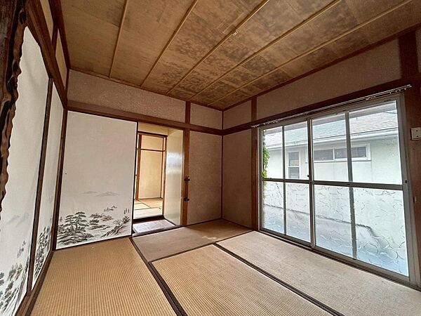 2階和室（6.0帖）です♪