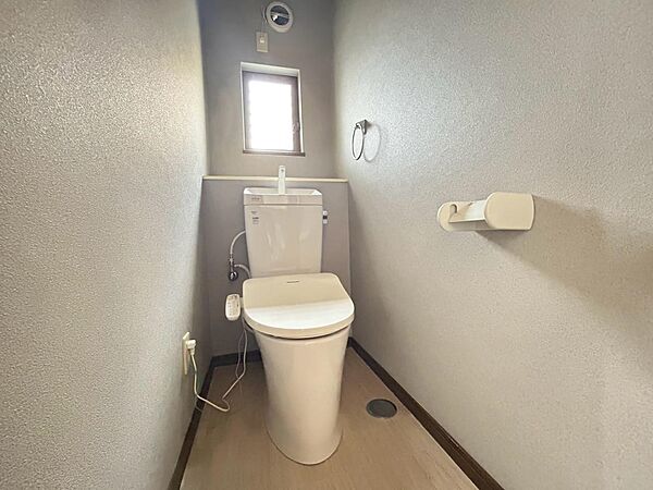 トイレ　ウォッシュレット新調