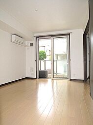 グランエステート大井 102 1階1LDKのリビング/ダイニング