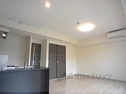 京都市営烏丸線 四条駅 徒歩3分の賃貸マンション 2階1LDKのリビング/ダイニング