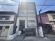 丸太町駅より徒歩12分 3階 築30年10ヶ月の賃貸物件