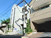 京都市中京区西ノ京大炊御門町 3階建 築36年のイメージ