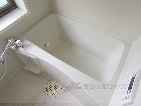 画像8:浴槽