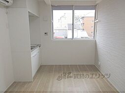 Ｋレジデンス神宮丸太町 302 3階ワンルームのリビング/ダイニング