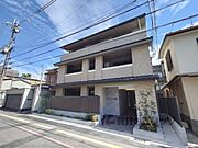 丸太町駅より徒歩5分 3階 築2年1ヶ月の賃貸物件