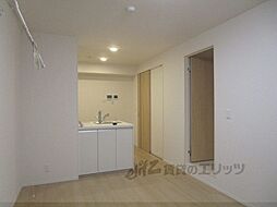 JR草津線 手原駅 徒歩23分の賃貸アパート 2階1LDKのリビング/ダイニング