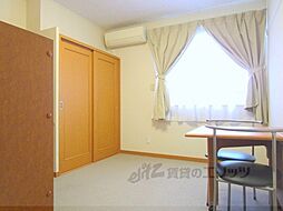 レオパレスエムエスエムIII 110 1階1Kのリビング/ダイニング