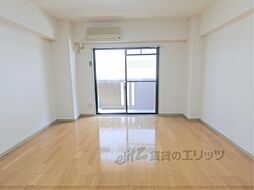 十一屋ブラウンシュガービル 5階1Kのリビング/ダイニング