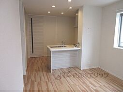 シャーメゾン膳所本町 303 3階1LDKのリビング/ダイニング