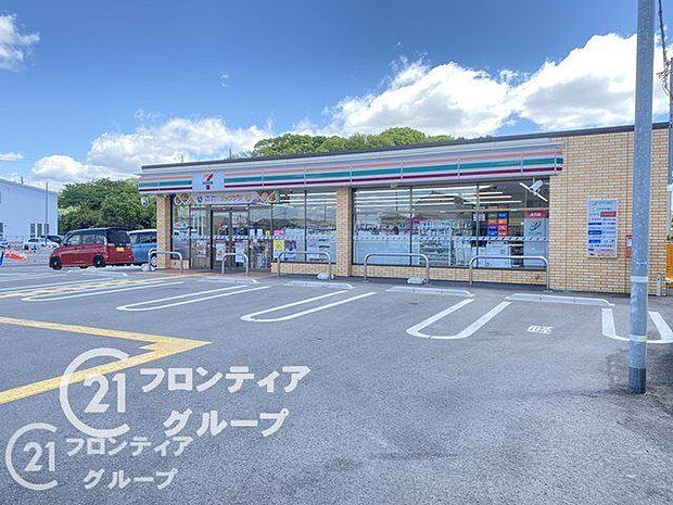 セブンイレブン兵庫太子糸井店　徒歩9分。 650m