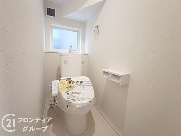 トイレは1階と2階の2カ所に設置！階段を上り下りせずに使用できるので、高齢の方にも安心です！