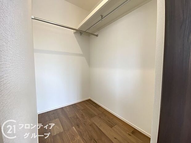 お子様が大きくなってもたくさん収納しておけますね!