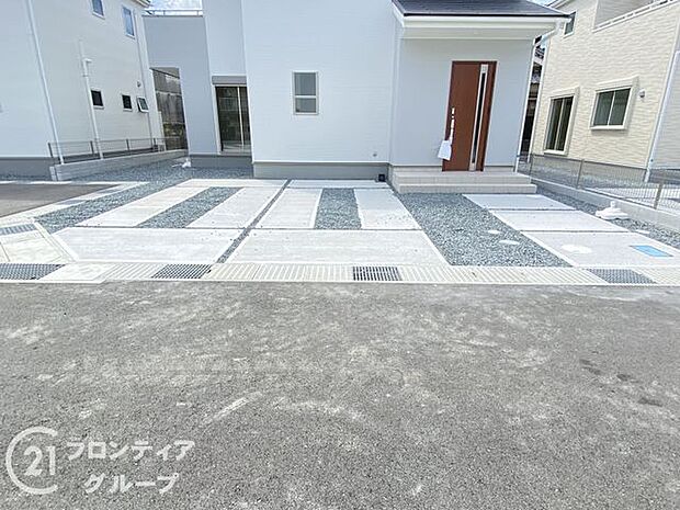 駐車2台可能なスペースです