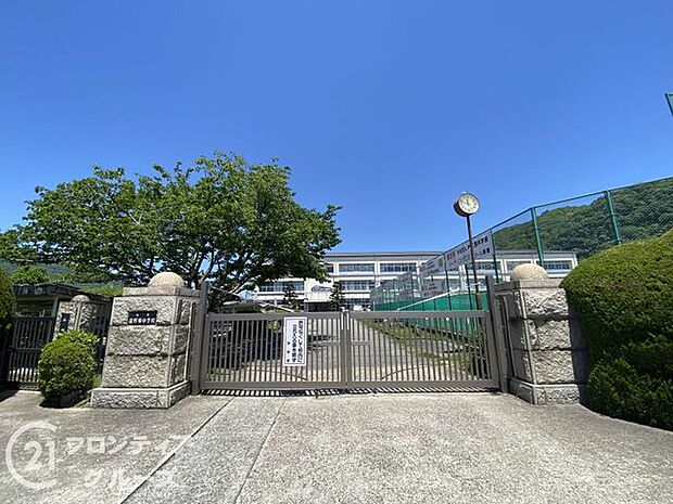 たつの市立龍野東中学校 徒歩24分。 1850m