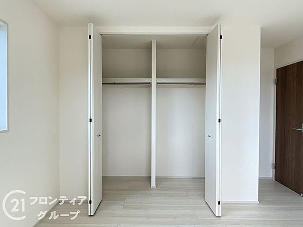 充実した収納スペースなので、お子様が大きくなって、荷物が増えてもたっぷり収納しておけますね