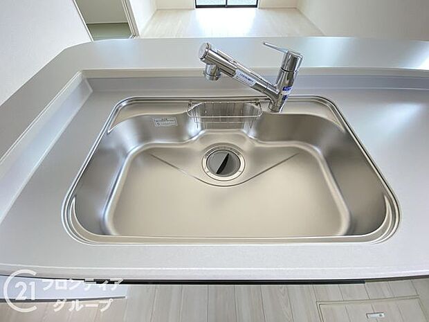 ワイドシンクなので家族が増えても洗い物楽々です