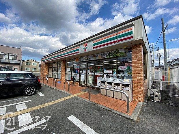 セブンイレブン姫路下手野店 徒歩14分。 1120m