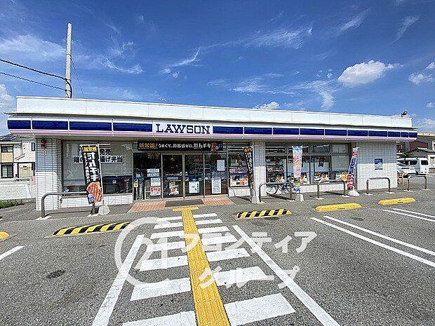 ローソン加古川野口町長砂店 徒歩6分。 440m