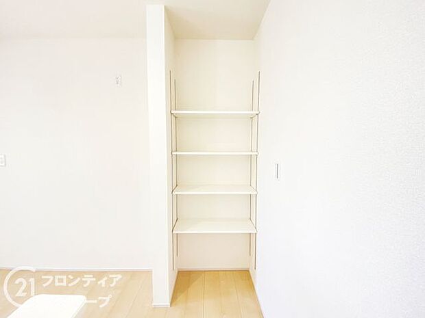 各室に収納スペ―スがありますのでお部屋スッキリ片付きますね