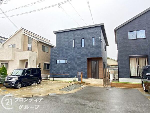 外観：328000572602