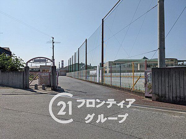 加古川市立別府西小学校 徒歩7分。 510m