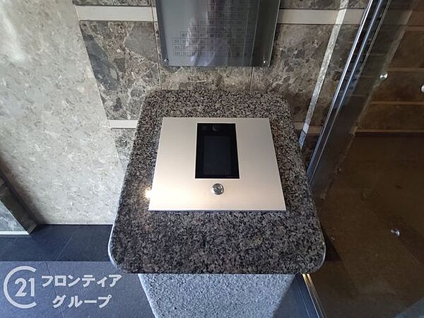 オートロック完備でセキュリティ面にも配慮されています