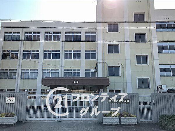 姫路市立安室中学校 徒歩5分。 370m