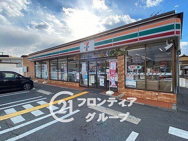 セブンイレブン姫路伊伝居北店 徒歩5分。 390m
