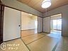 寝室：お客様にあった住宅ローンをご提案させていただきます