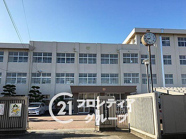 姫路市立山陽中学校 徒歩12分。 960m