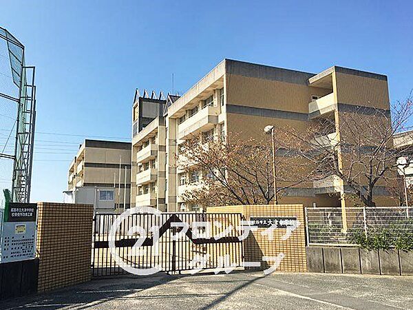 姫路市立大津中学校 徒歩17分。 1350m