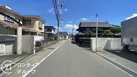 はじめてのマイホーム購入は、わからないことだらけで当然です。資金計画から物件選びまで、順を追ってスタッフが一緒に考えていきます