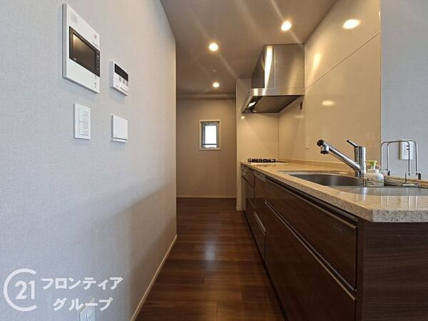 キッチンを拡大表示