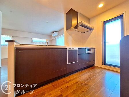 はじめてのご相談でも、経験豊富なスタッフが丁寧にお話を伺います。住まいのことで気になることがあれば、いつでもお声がけください