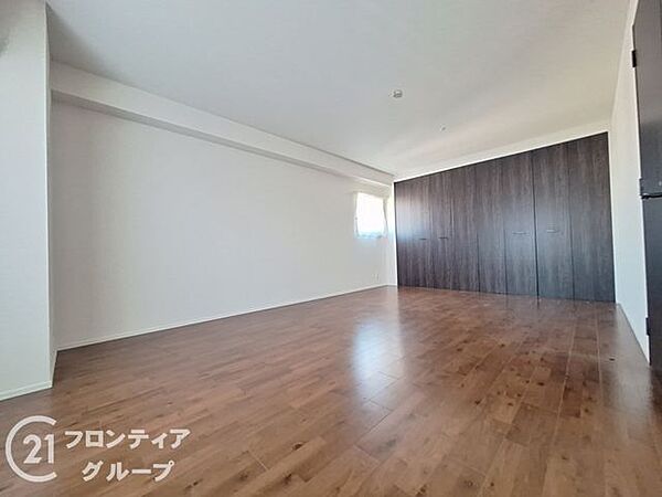 エリアの特性や周辺環境についての情報提供も行っています。物件だけでなく、地域の暮らしやすさも含めてご確認いただけます