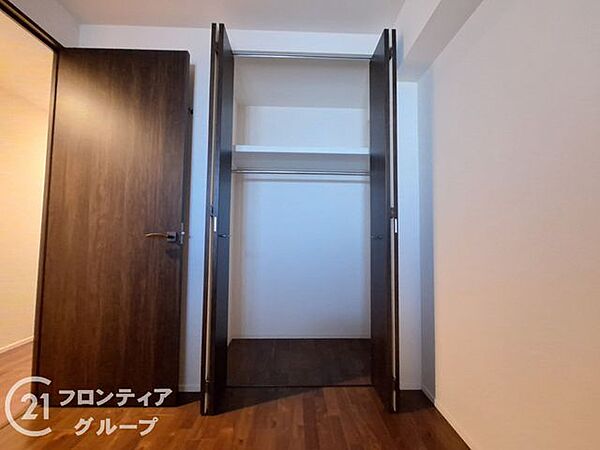 住まい選びは、価格や立地だけでなく、将来の暮らし方まで含めて考えることが大切です。今の段階で気になっていることを、まずスタッフに話してみてください