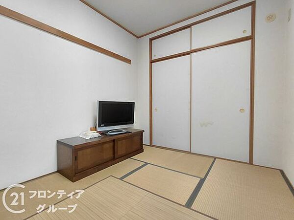 住まい選びは、価格や立地だけでなく、将来の暮らし方まで含めて考えることが大切です。今の段階で気になっていることを、まずスタッフに話してみてください