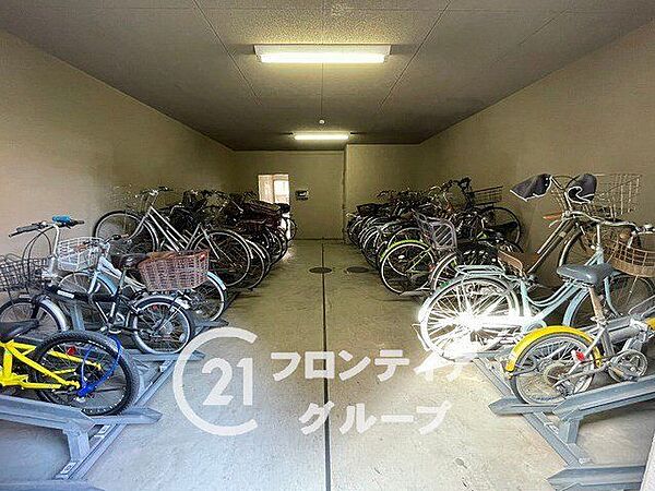 写真だけではわからない採光・広さ・周辺環境の実感は、実際に足を運んでみることが一番です。ご見学はいつでもご予約いただけます
