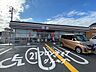 周辺：セブンイレブン三木中自由が丘店 徒歩10分。 770m