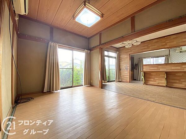 住まい探しで後悔しないためのポイントをスタッフがお伝えします。検討中の方もそうでない方も、まずは一度お話を聞かせてください
