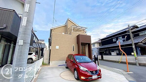 マイホームは一生に一度の大きな買い物だからこそ、納得いくまで情報を集めてほしいと思います。疑問はどんどんスタッフにぶつけてください