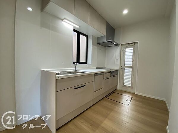 はじめてのご相談でも、経験豊富なスタッフが丁寧にお話を伺います。住まいのことで気になることがあれば、いつでもお声がけください