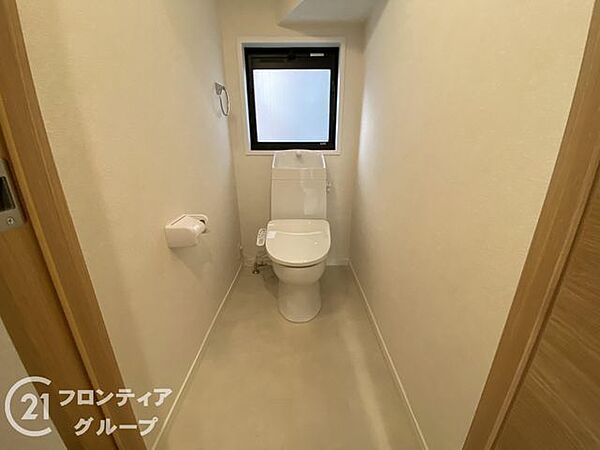 はじめてのマイホーム購入は、わからないことだらけで当然です。資金計画から物件選びまで、順を追ってスタッフが一緒に考えていきます