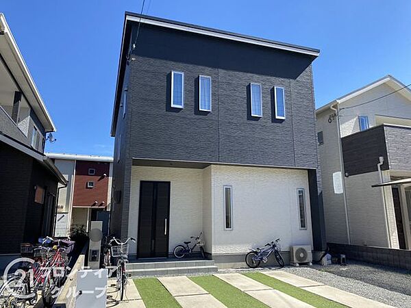 エリアの特性や周辺環境についての情報提供も行っています。物件だけでなく、地域の暮らしやすさも含めてご確認いただけます