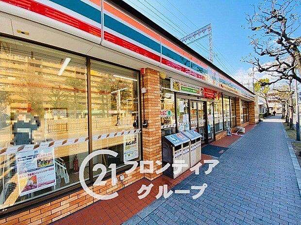 徒歩5分。セブンイレブン東大阪西岩田3丁目店 330m